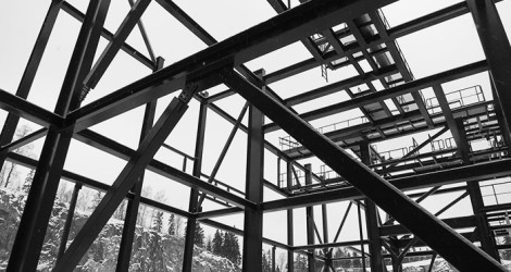 Faut-il choisir l’acier pour construire à coûts réduits ?